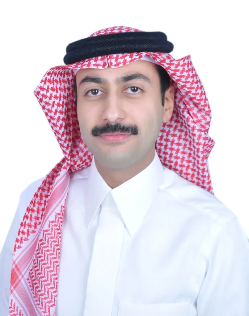 محامي جرائم إلكترونية في الدمام من مكتب عثمان سعود الطوق للمحاماة يقدم استشارات قانونية وتمثيلاً قضائياً في قضايا الابتزاز والتشهير والاحتيال الإلكتروني.